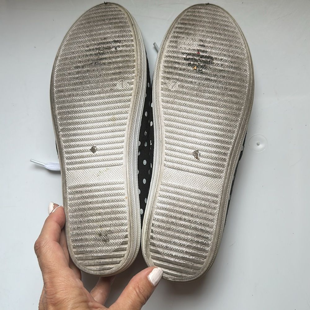 City Lights (JC Penney) Olivia Black and White Polka Dot Sneakers - Size 7 - Picture 7 of 8